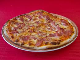 Pizza Al Prosciuto